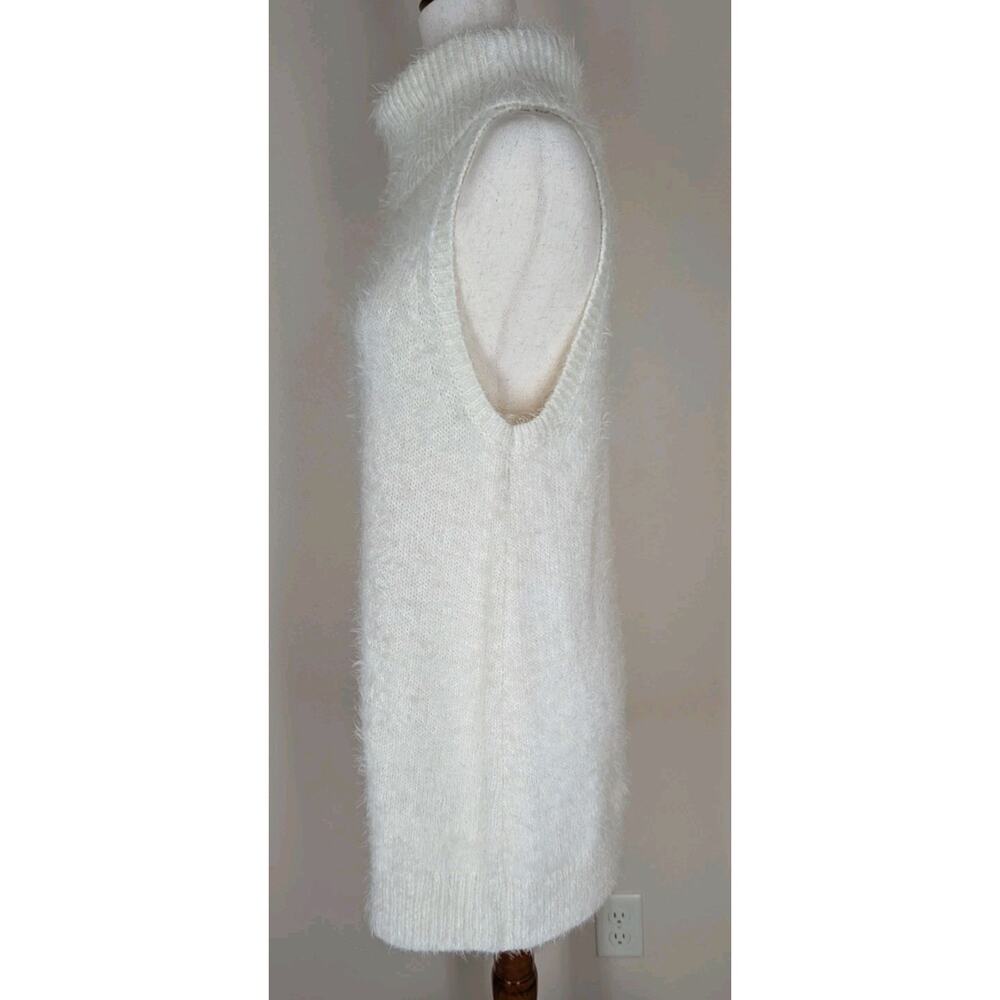 Show Me Your Mumu Sleeveless Fauna Sweater Dress Fuzzy Cream Knit Size Medium - Picture 5 of 13